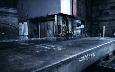 Sägezuschnitte aus Blechen in S355J2+N